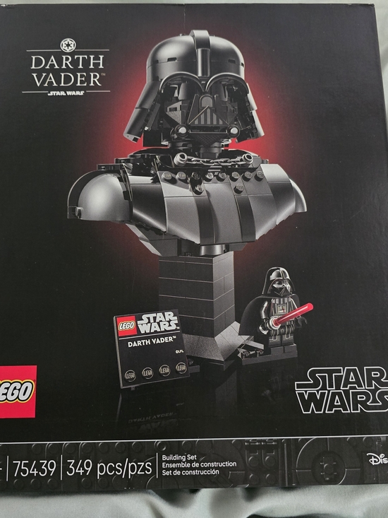 Lego Other - LEGO Star Wars Darth Vader Bust Building Set - New!